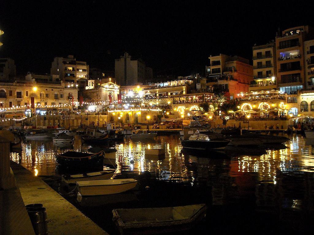 Spinola Seafront Apartment Saint Julian's Ruang foto
